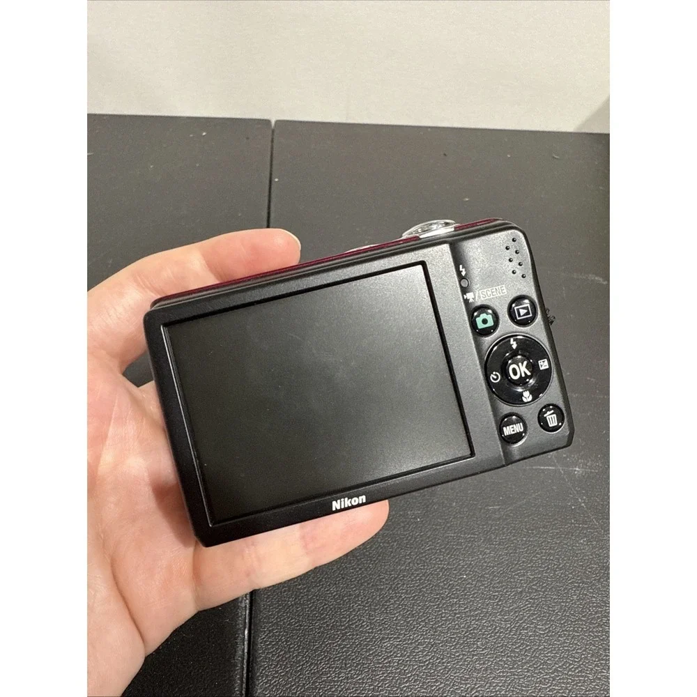 NIKON COOLPIX L22 Digital Camera Red Spares Repairs/parts Only